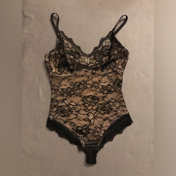 NEW Lace Bodysuit - Picture 2 of 15